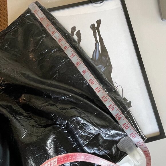 Crinkle Faux Leather Mini Skirt - Picture 8 of 8